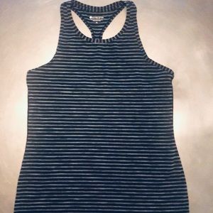 Sale⭐️Athleta High Neck Chi Tank